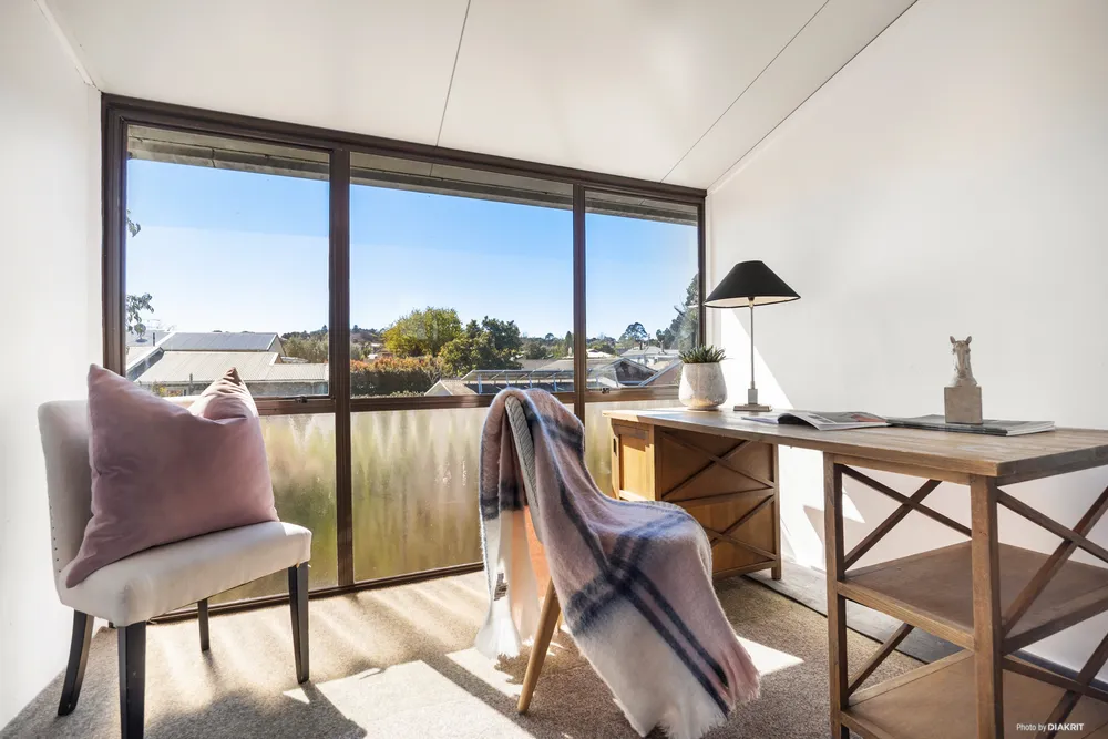 Photos of 2/141 Selwyn Street