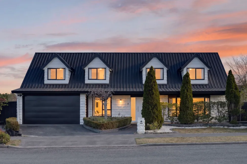 Photos of 3 Regalwood Close