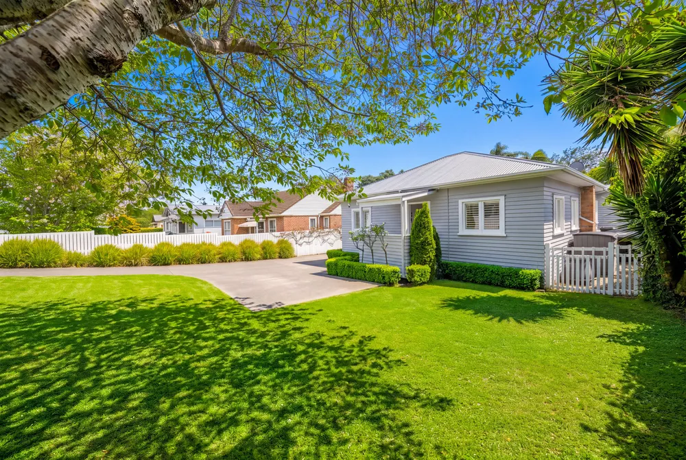 Photos of 19 Jersey Avenue