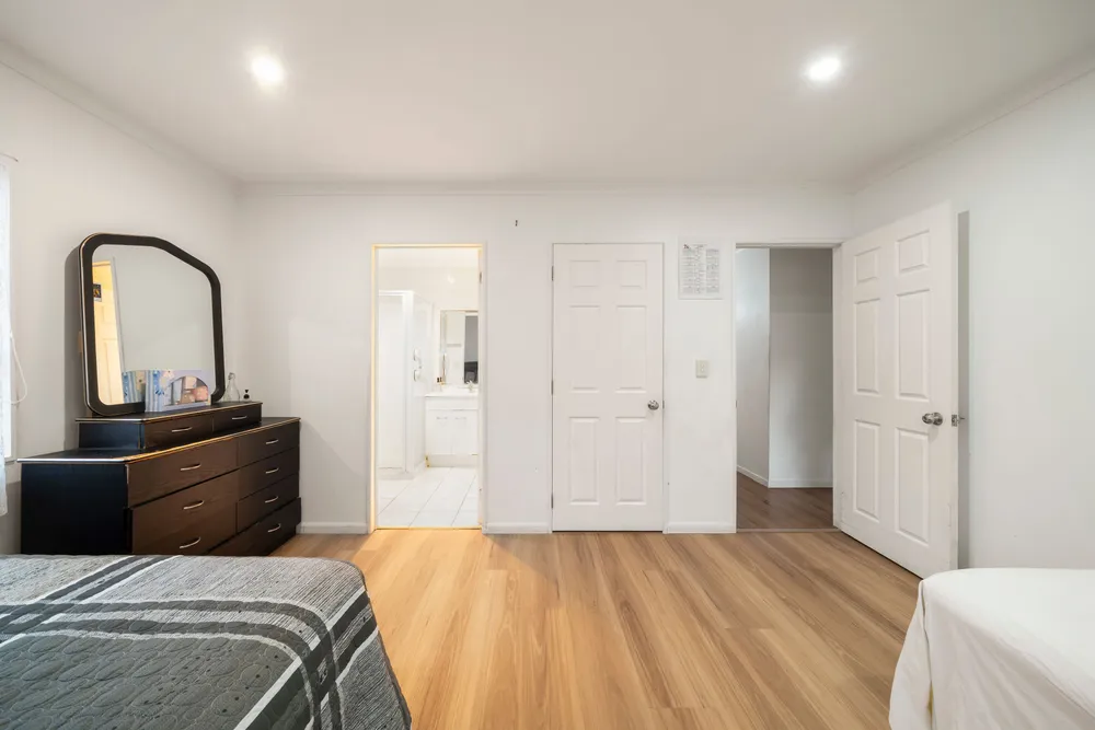 Photos of 16 Atkinson Avenue