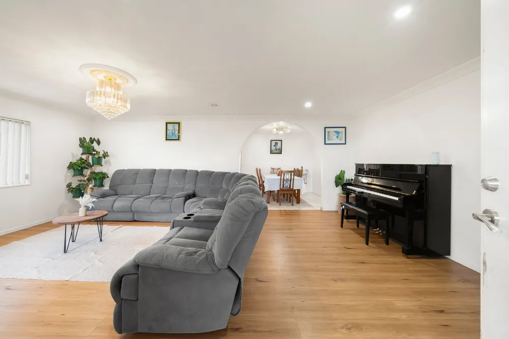 Photos of 16 Atkinson Avenue