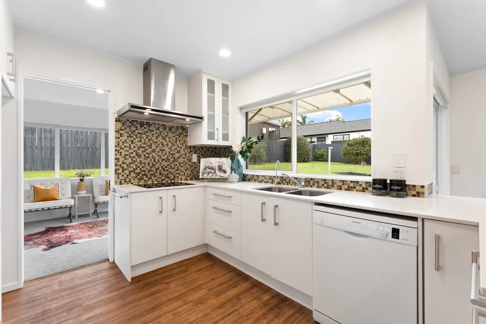 Photos of 15 Picasso Drive