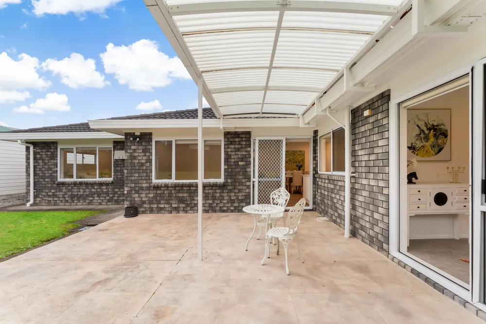 Photos of 15 Picasso Drive