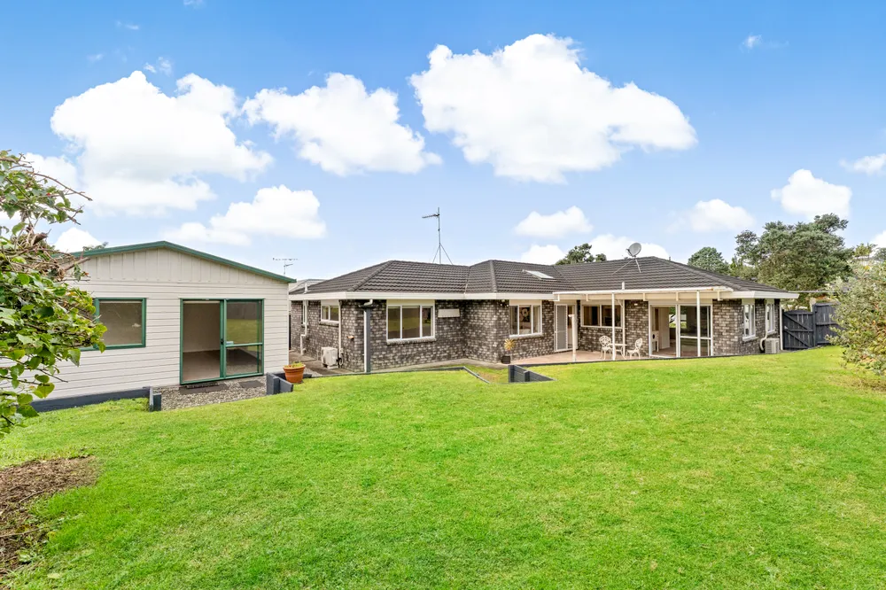 Photos of 15 Picasso Drive