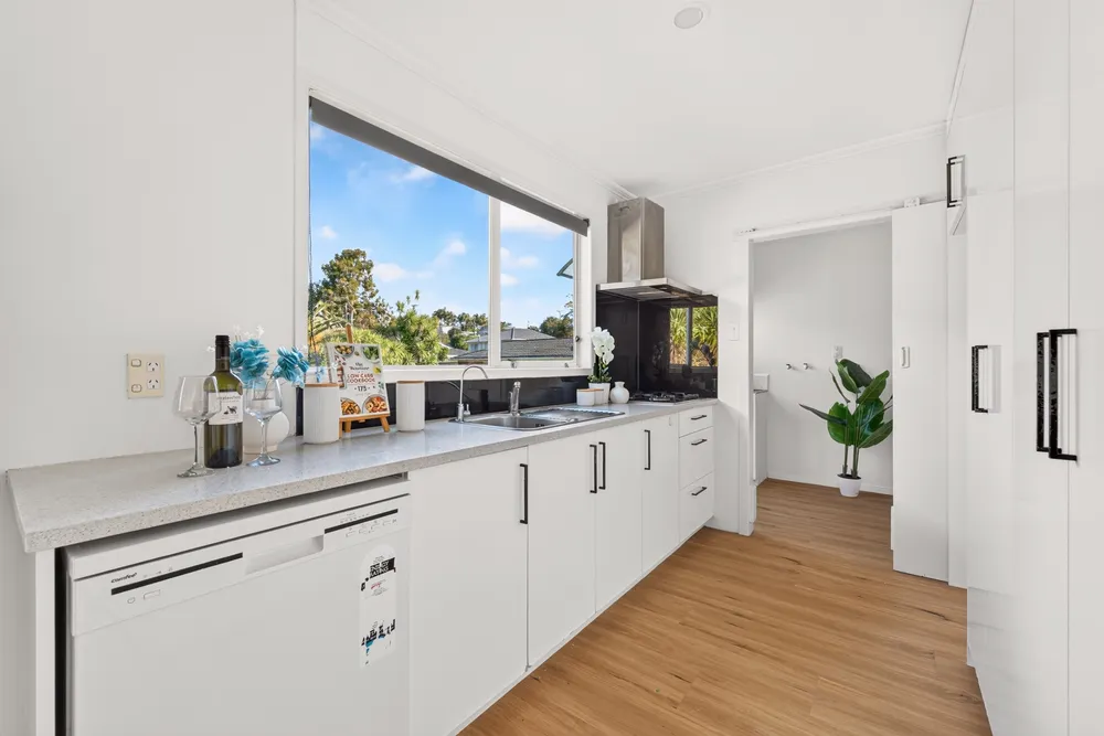 Photos of 2/35A Woodglen Road