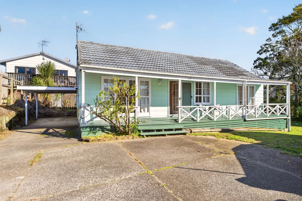 Photos of 2/35A Woodglen Road