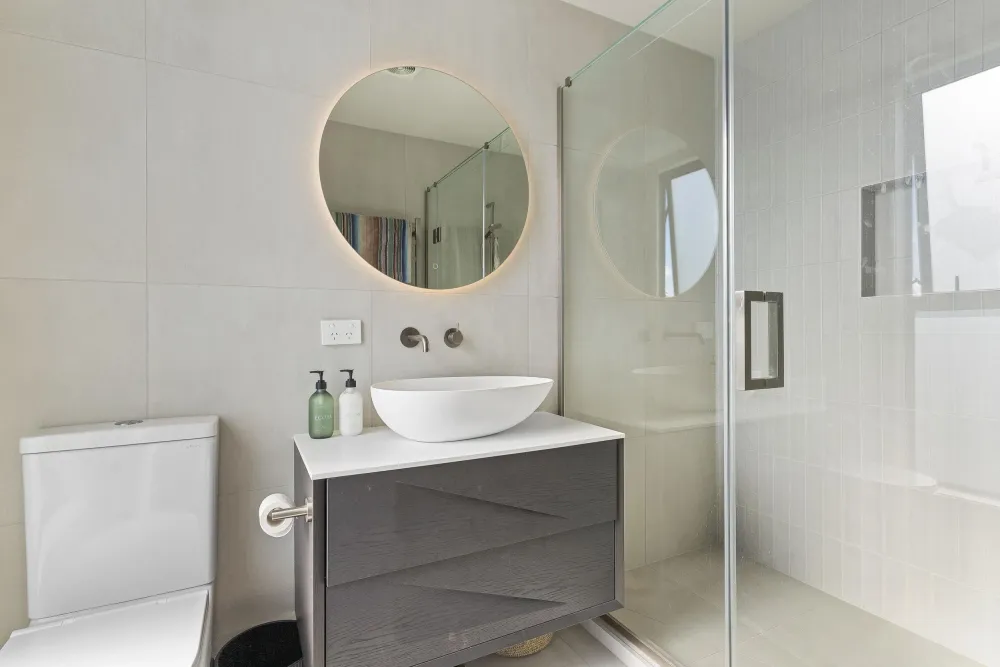 Photos of 2B Kotare Avenue