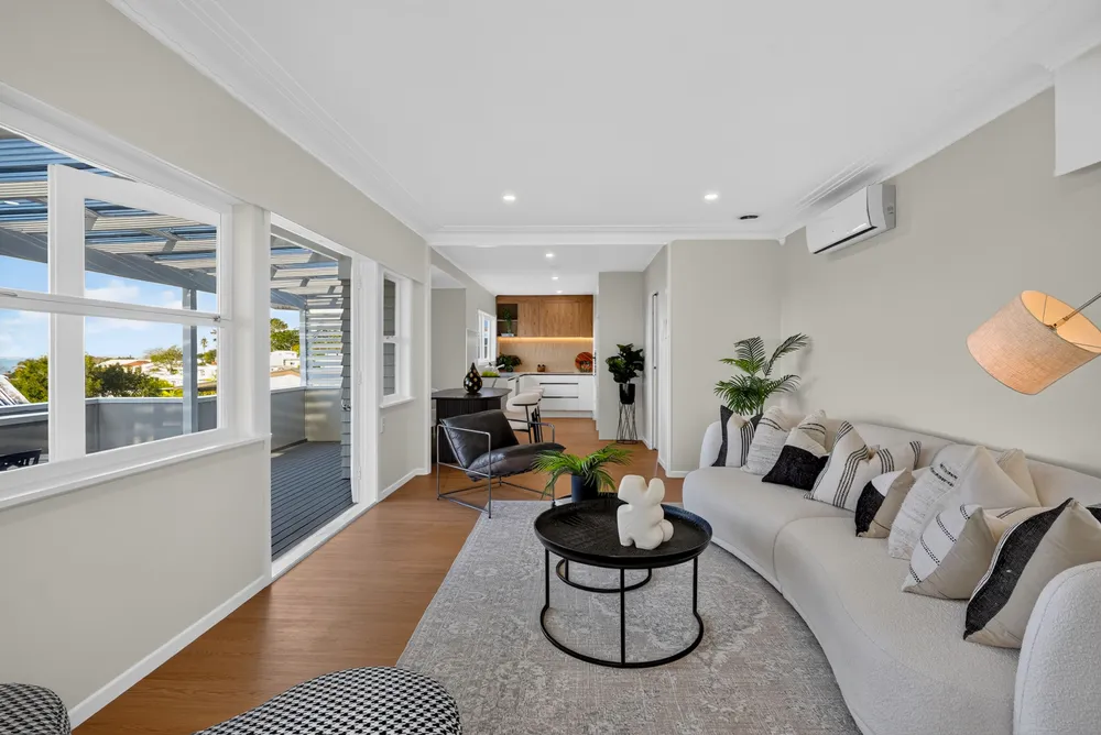 Photos of 313 East Coast Road