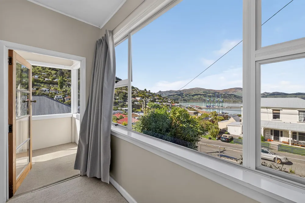 Photos of 20 Exeter Street