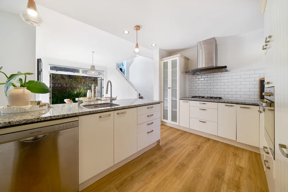Photos of 22 Clemow's Lane