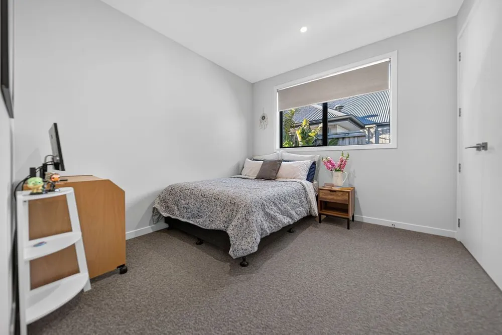 Photos of 25 Forstera Way