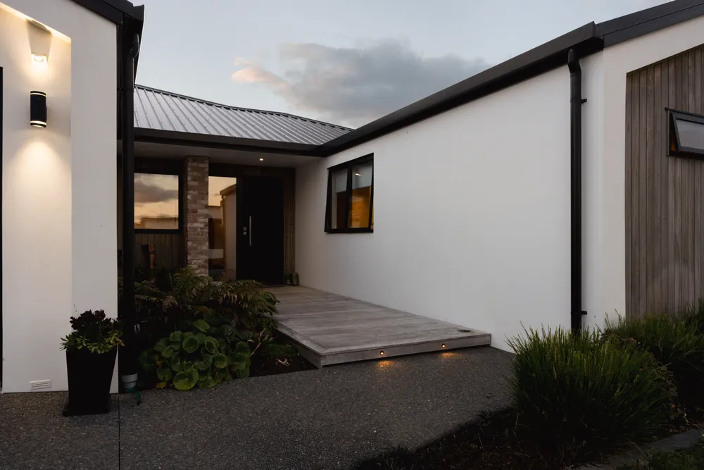 Photos of 25 Forstera Way