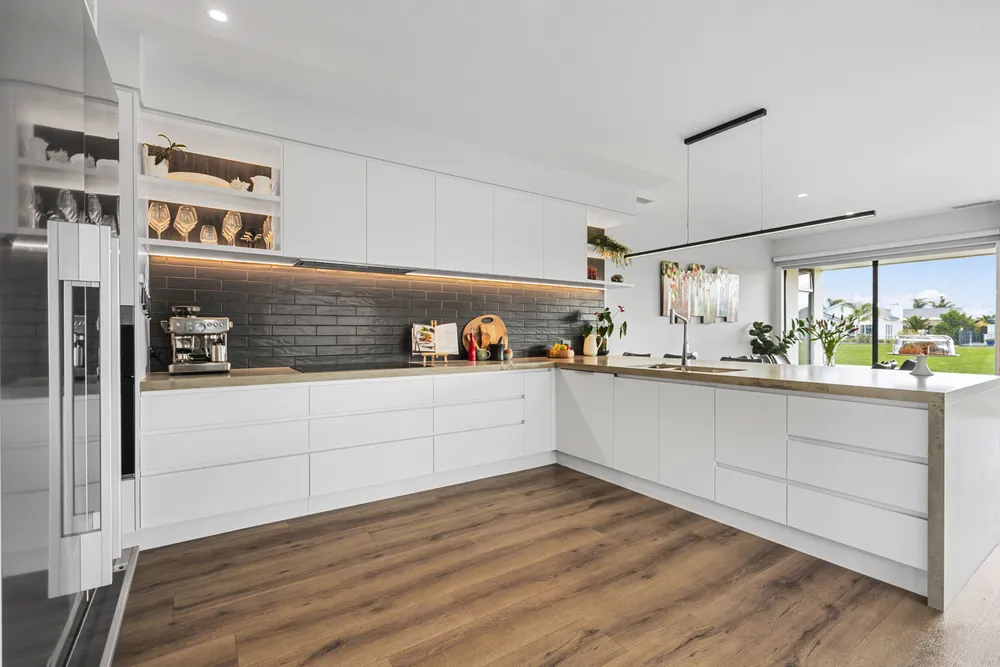 Photos of 25 Forstera Way