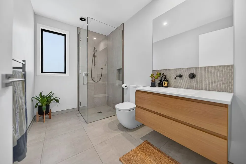 Photos of 25 Forstera Way