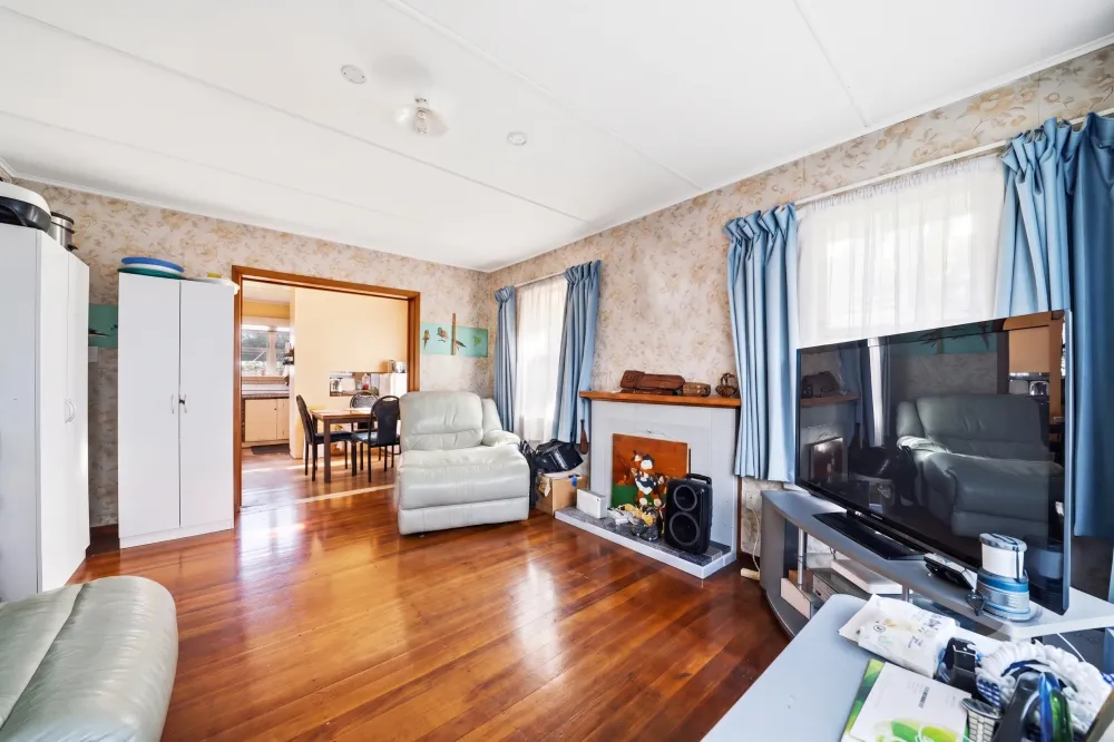 Photos of 9 Clutha Crescent