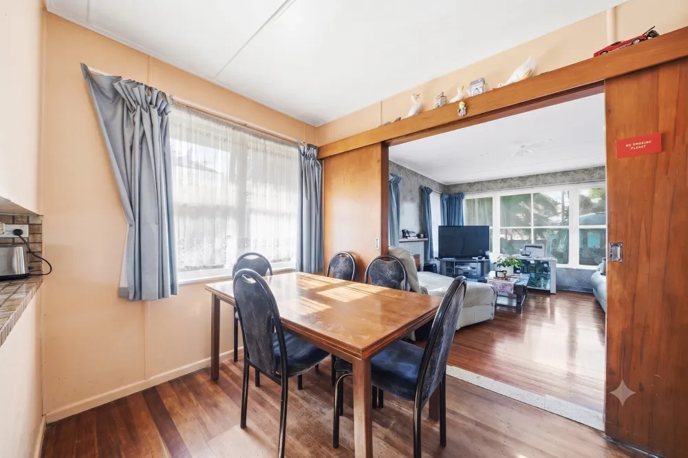 Photos of 9 Clutha Crescent