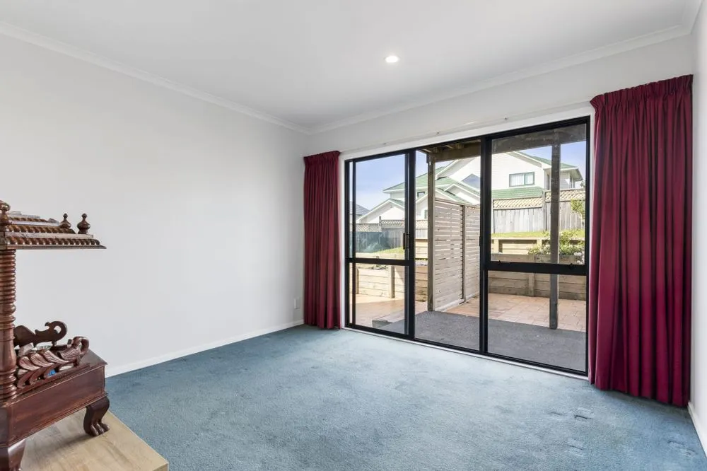 Photos of 10 Bennett Grove
