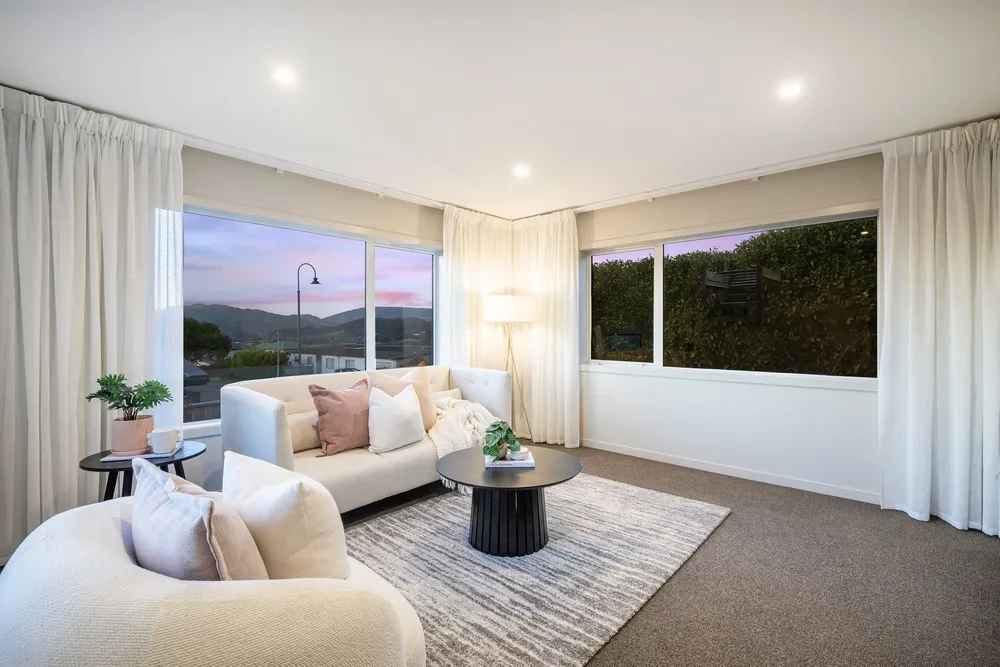 Photos of 48 Endeavour Drive