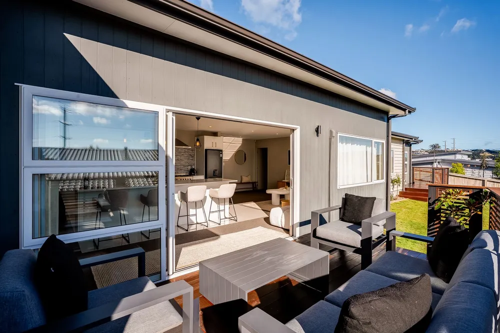 Photos of 48 Endeavour Drive