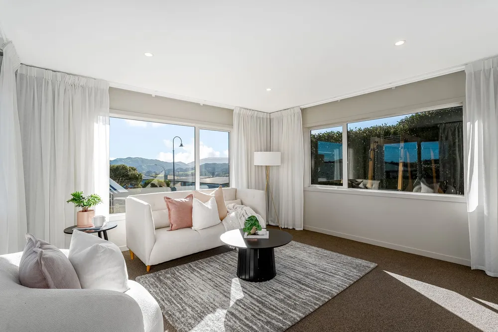 Photos of 48 Endeavour Drive