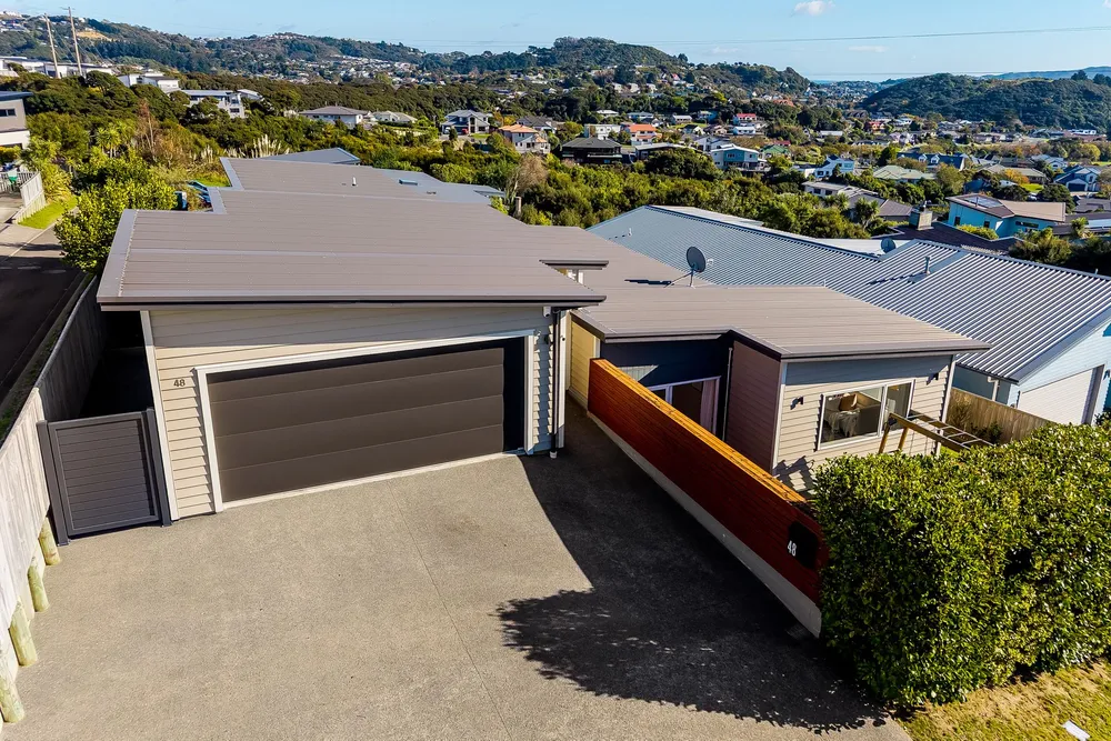 Photos of 48 Endeavour Drive
