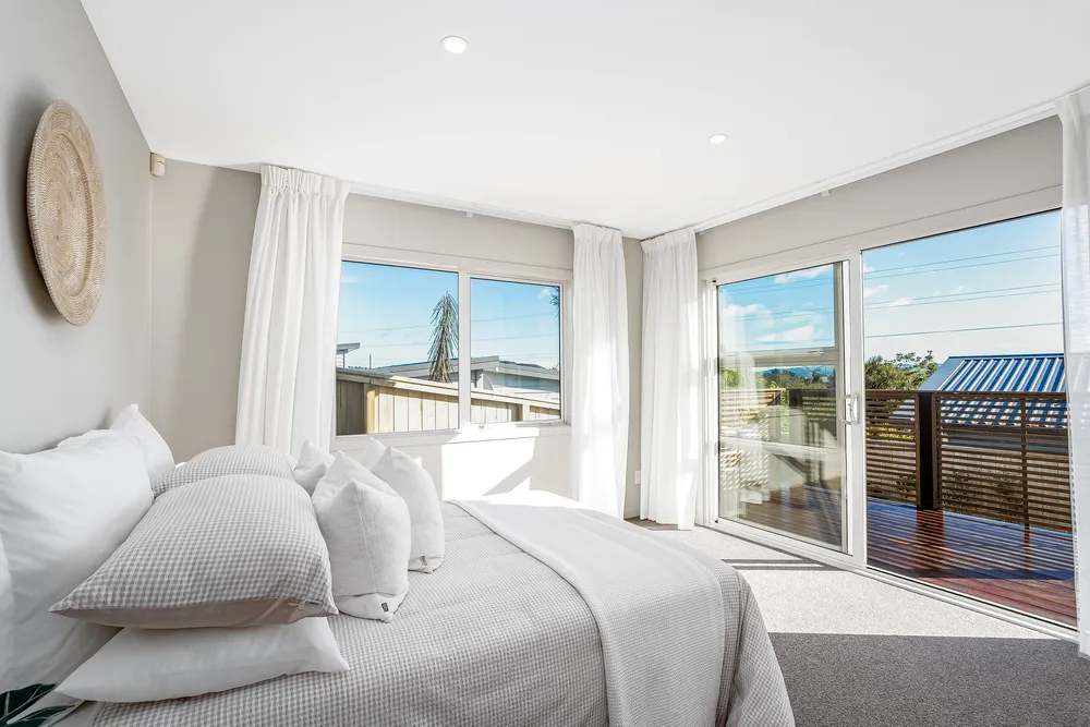 Photos of 48 Endeavour Drive