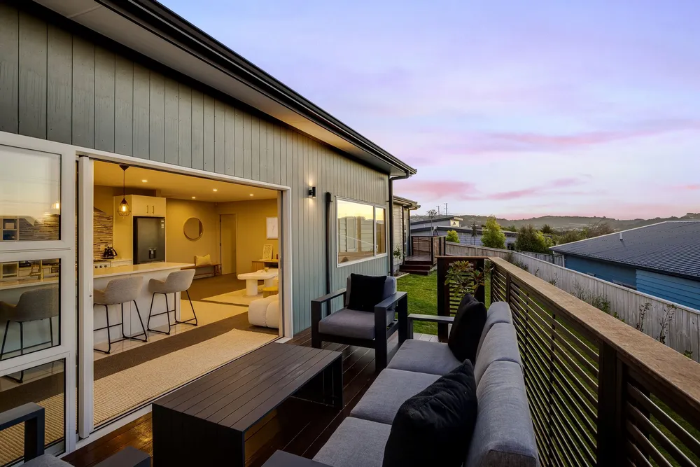 Photos of 48 Endeavour Drive