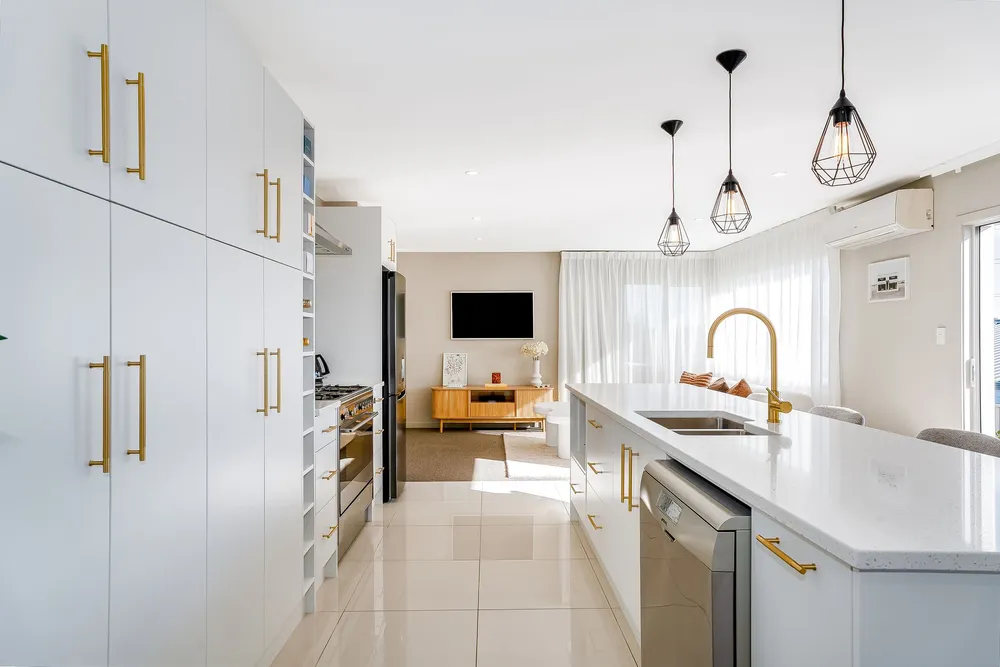 Photos of 48 Endeavour Drive