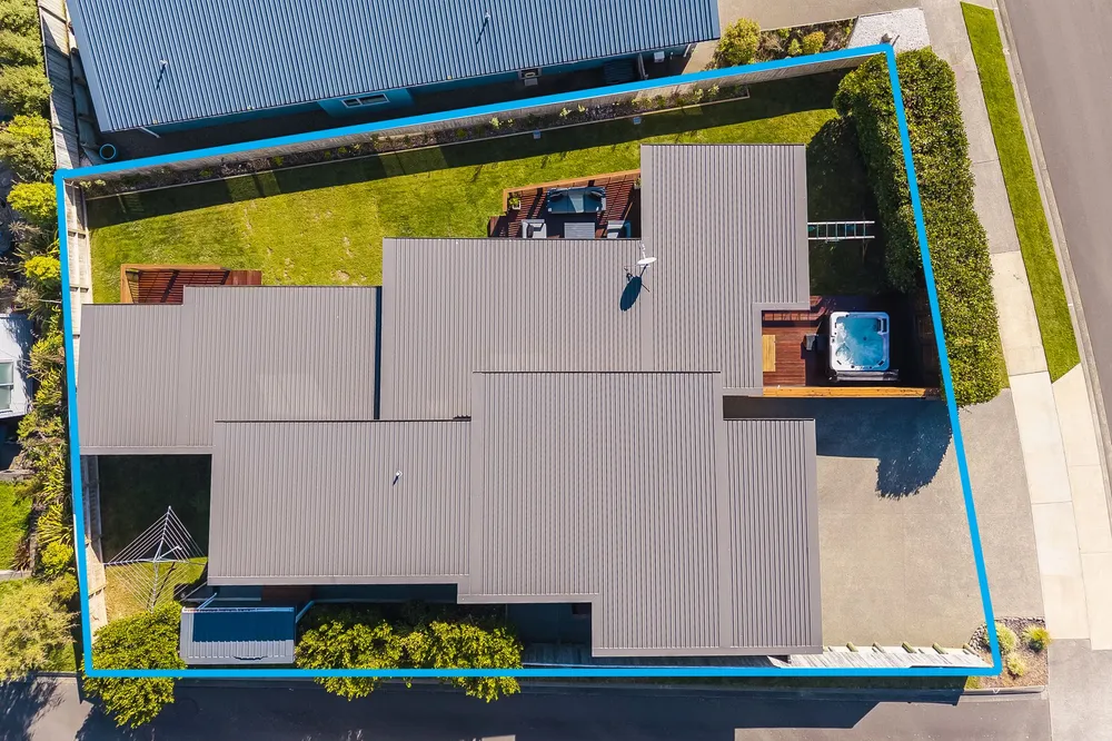 Photos of 48 Endeavour Drive