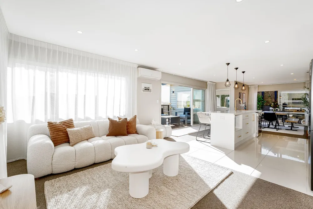 Photos of 48 Endeavour Drive
