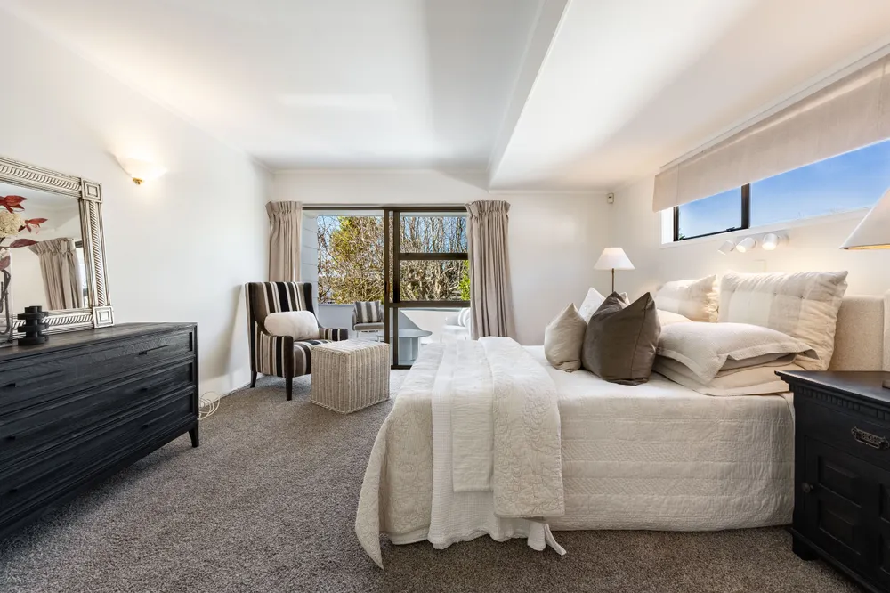Photos of 203 Chelsea View Drive