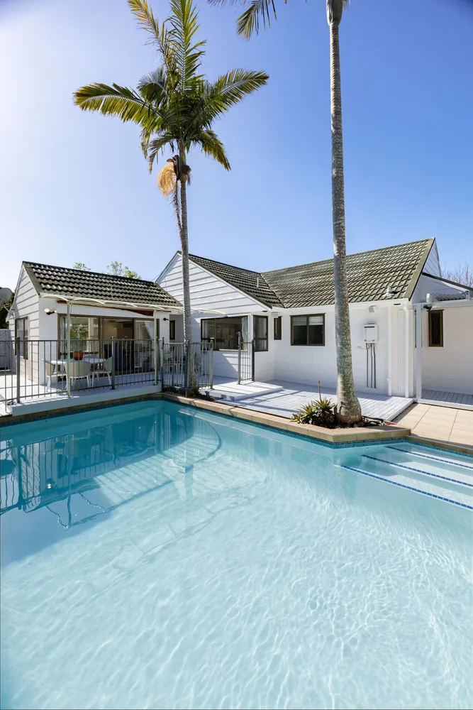 Photos of 203 Chelsea View Drive