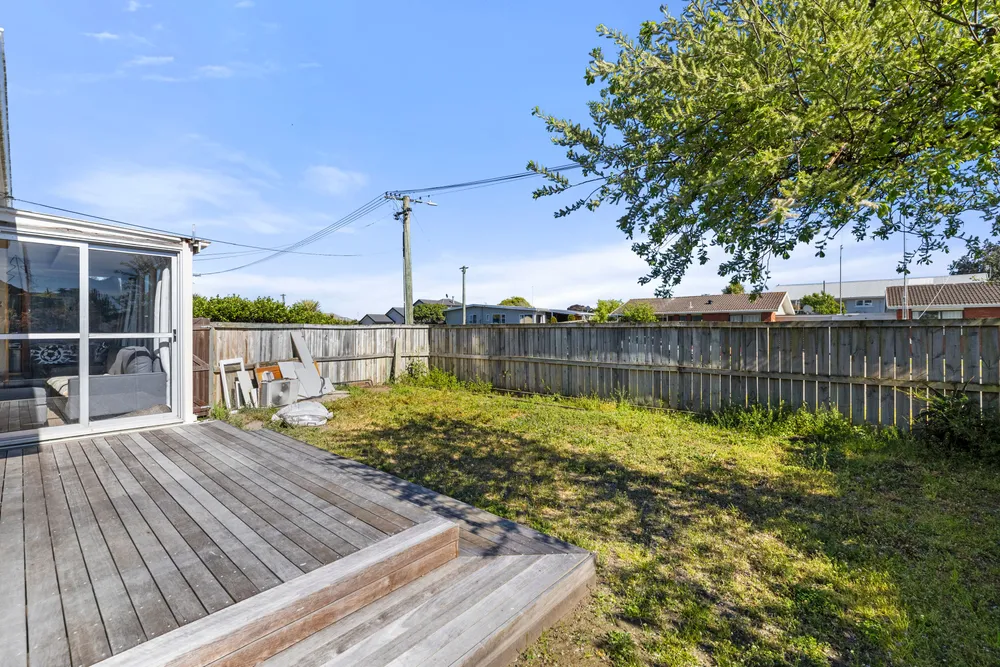 Photos of 37 Tedder Avenue
