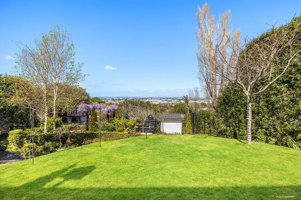 Photos of 39 Ngatiawa Street