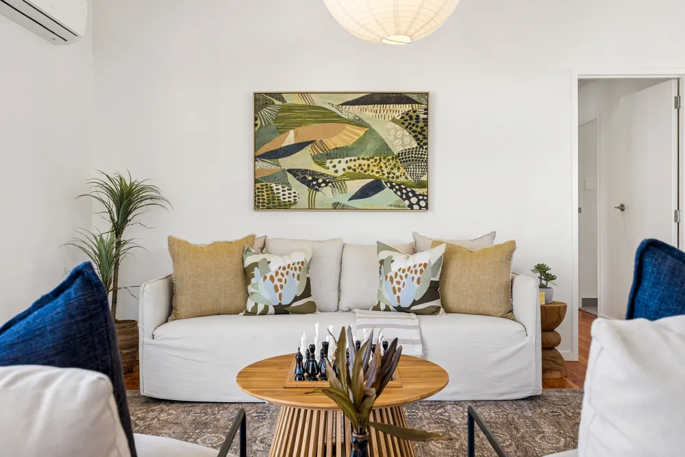 Photos of 26A Canberra Avenue