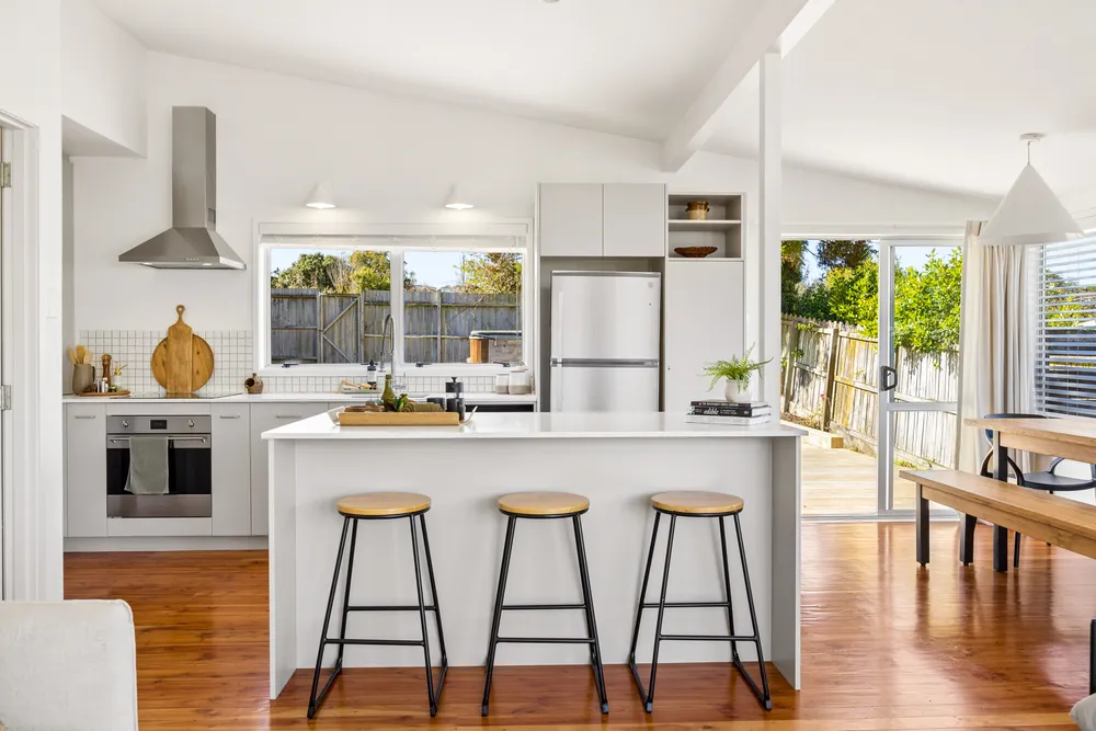 Photos of 26A Canberra Avenue