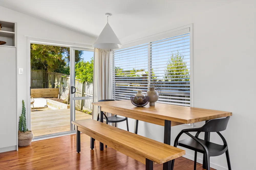 Photos of 26A Canberra Avenue