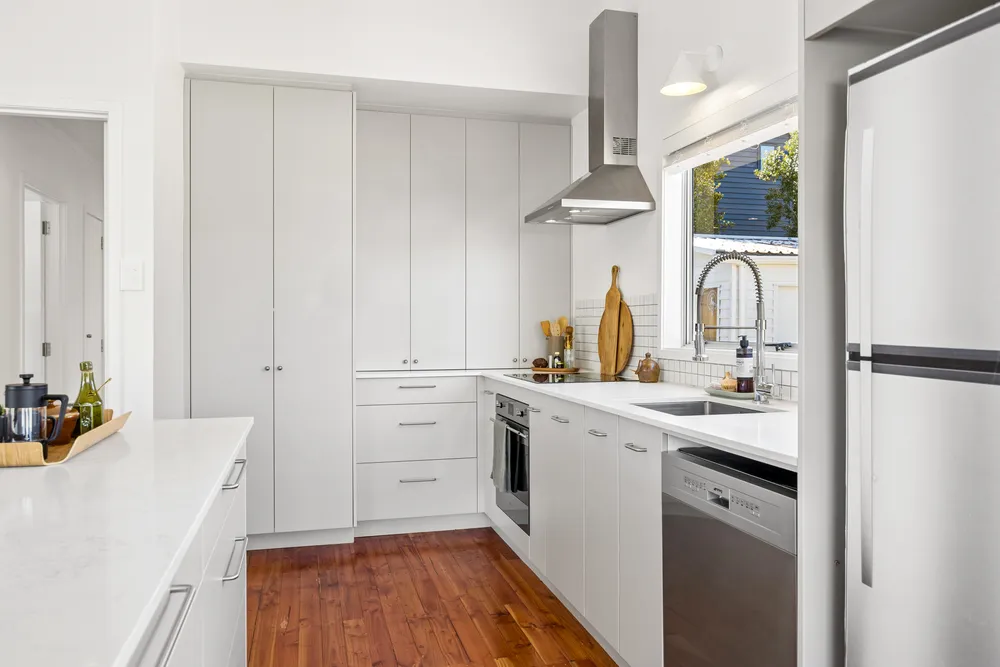Photos of 26A Canberra Avenue
