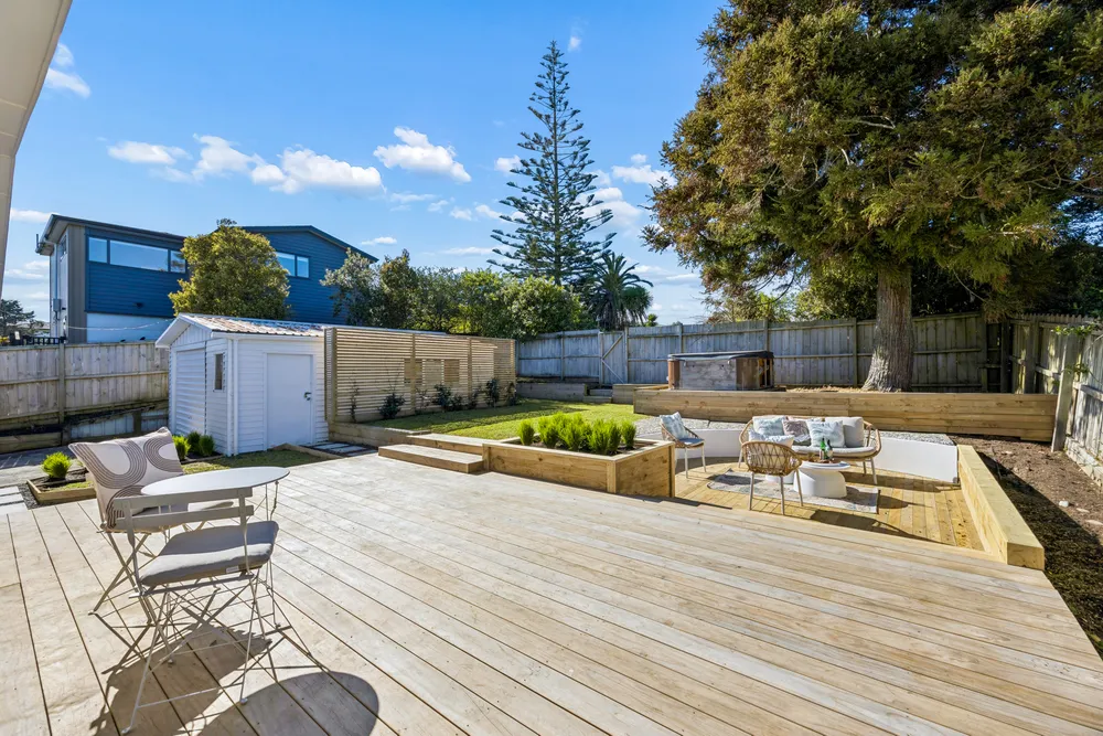 Photos of 26A Canberra Avenue
