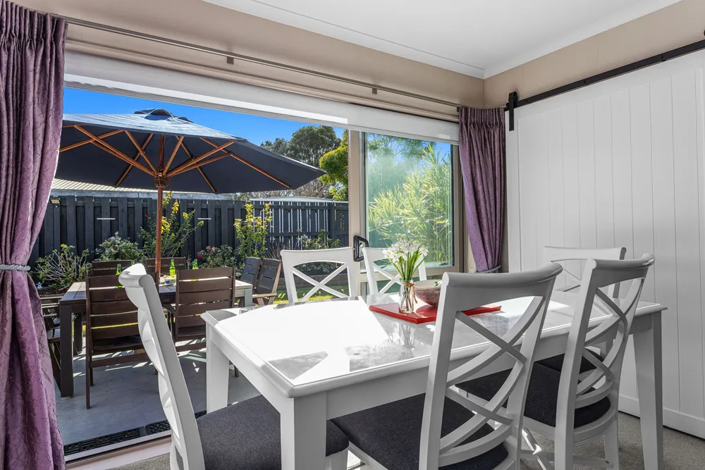 Photos of 32 Sanctuary Avenue