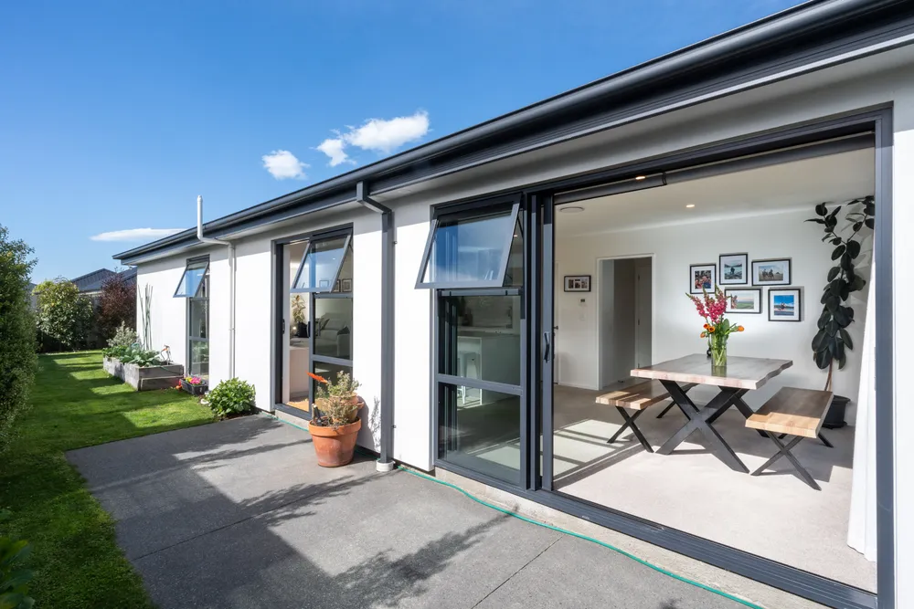 Photos of 10 Navarra Road