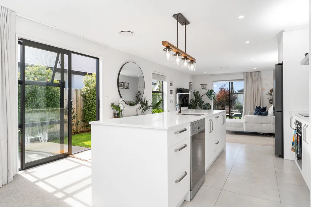 Photos of 10 Navarra Road