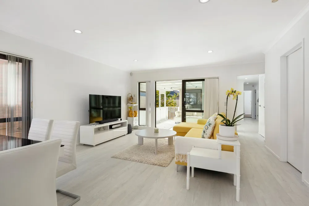 Photos of 27 Tarapiroe Avenue