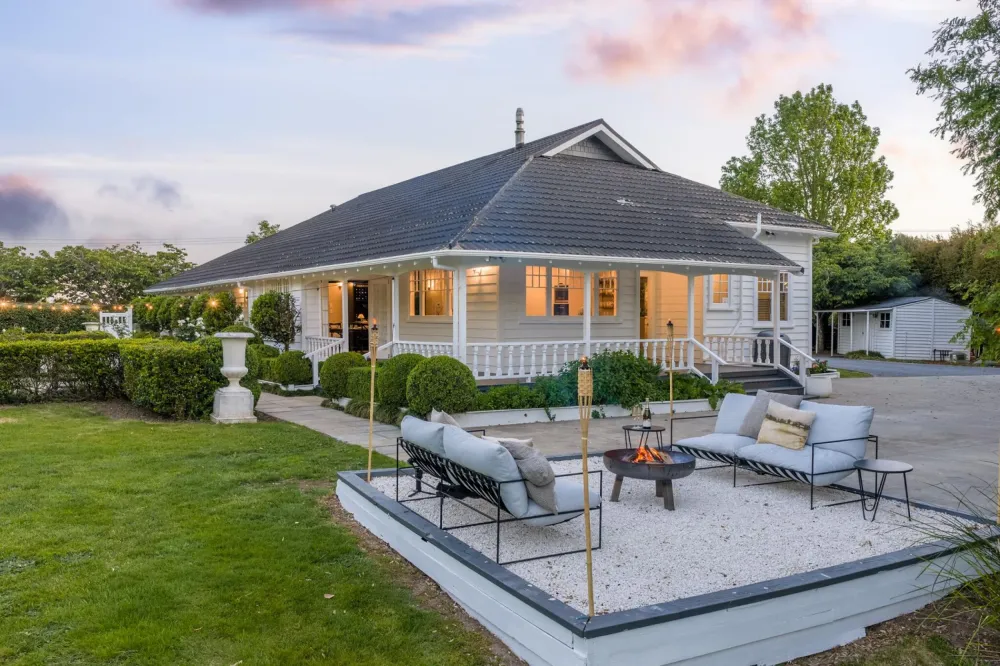 Photos of 17 Puketaha Road