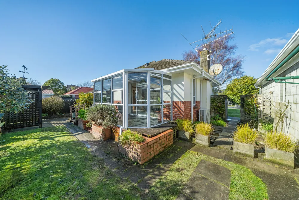 Photos of 50 Whirinaki Crescent