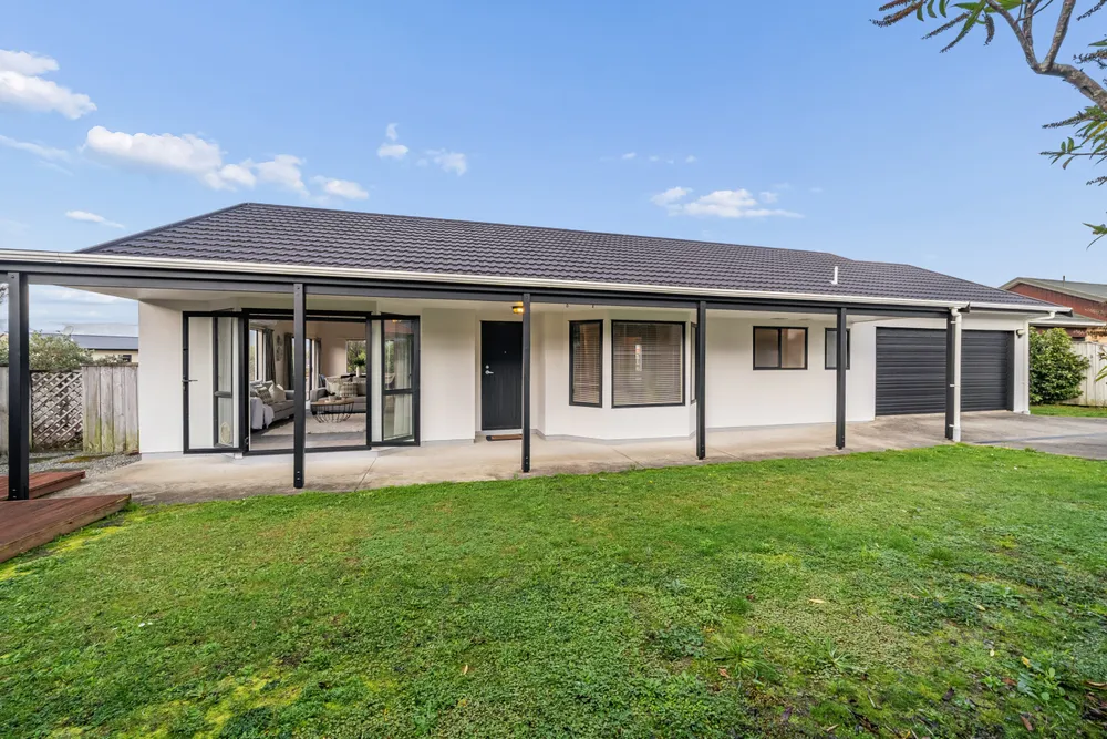 Photos of 50 Whirinaki Crescent