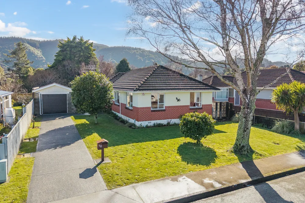 Photos of 50 Whirinaki Crescent