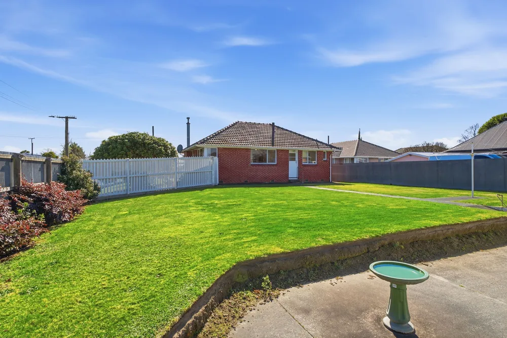 Photos of 33 Staveley Street