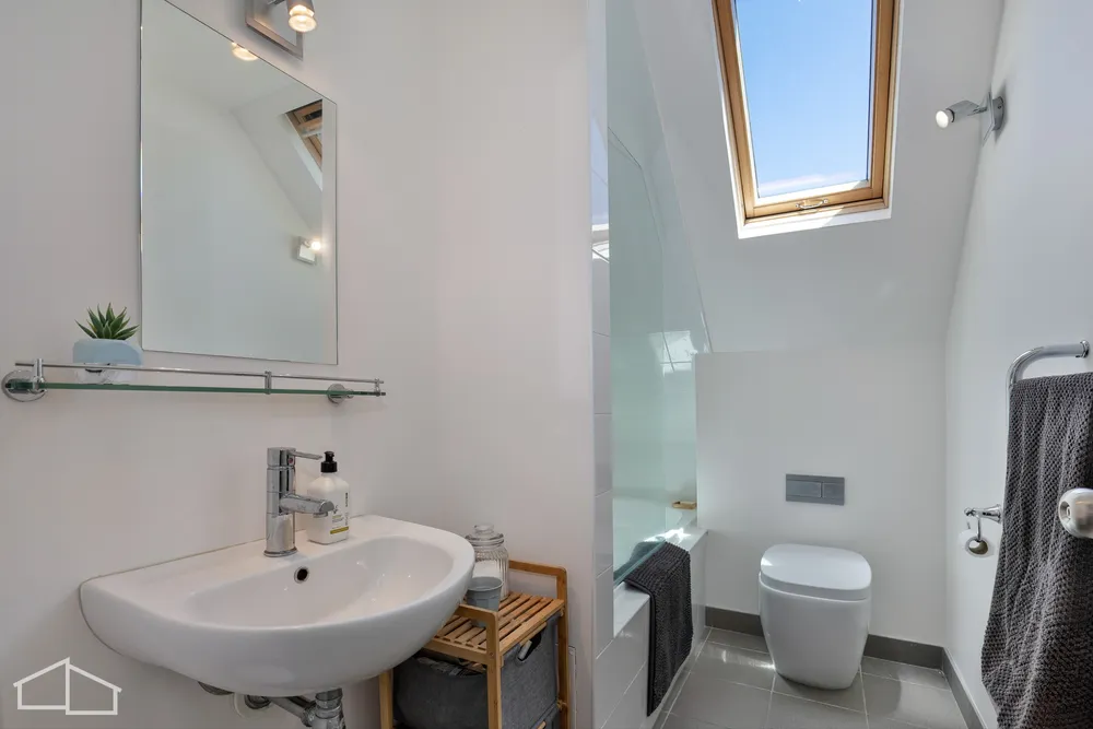 Photos of 91a Kaurilands Road
