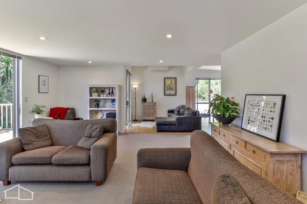 Photos of 91a Kaurilands Road